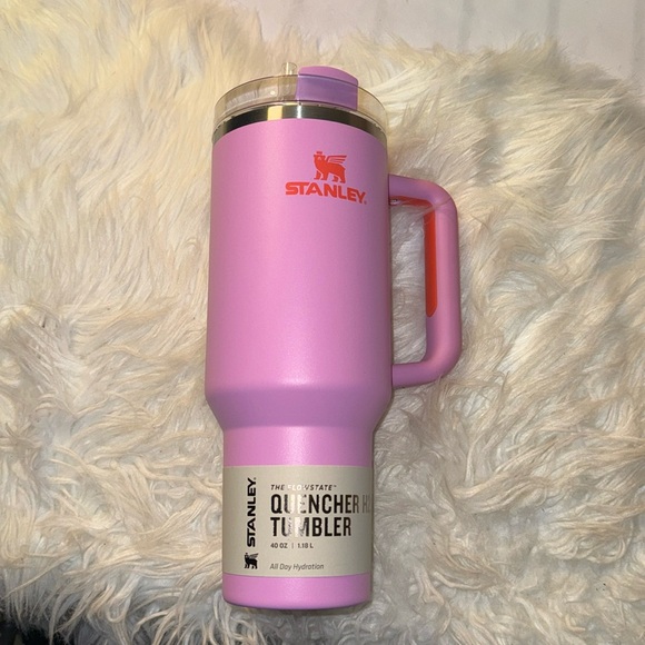 New Stanley Amethyst 40oz Target Exclusive - Picture 5 of 8